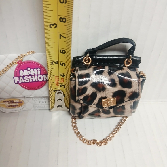 Zuru 5 Surprise Mini Fashion Series 1 Leopard Print Mini Purse - Picture 5 of 7